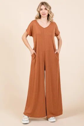 BOMBOM – Gerippter Jumpsuit mit kurzen Ärmeln und weitem Bein