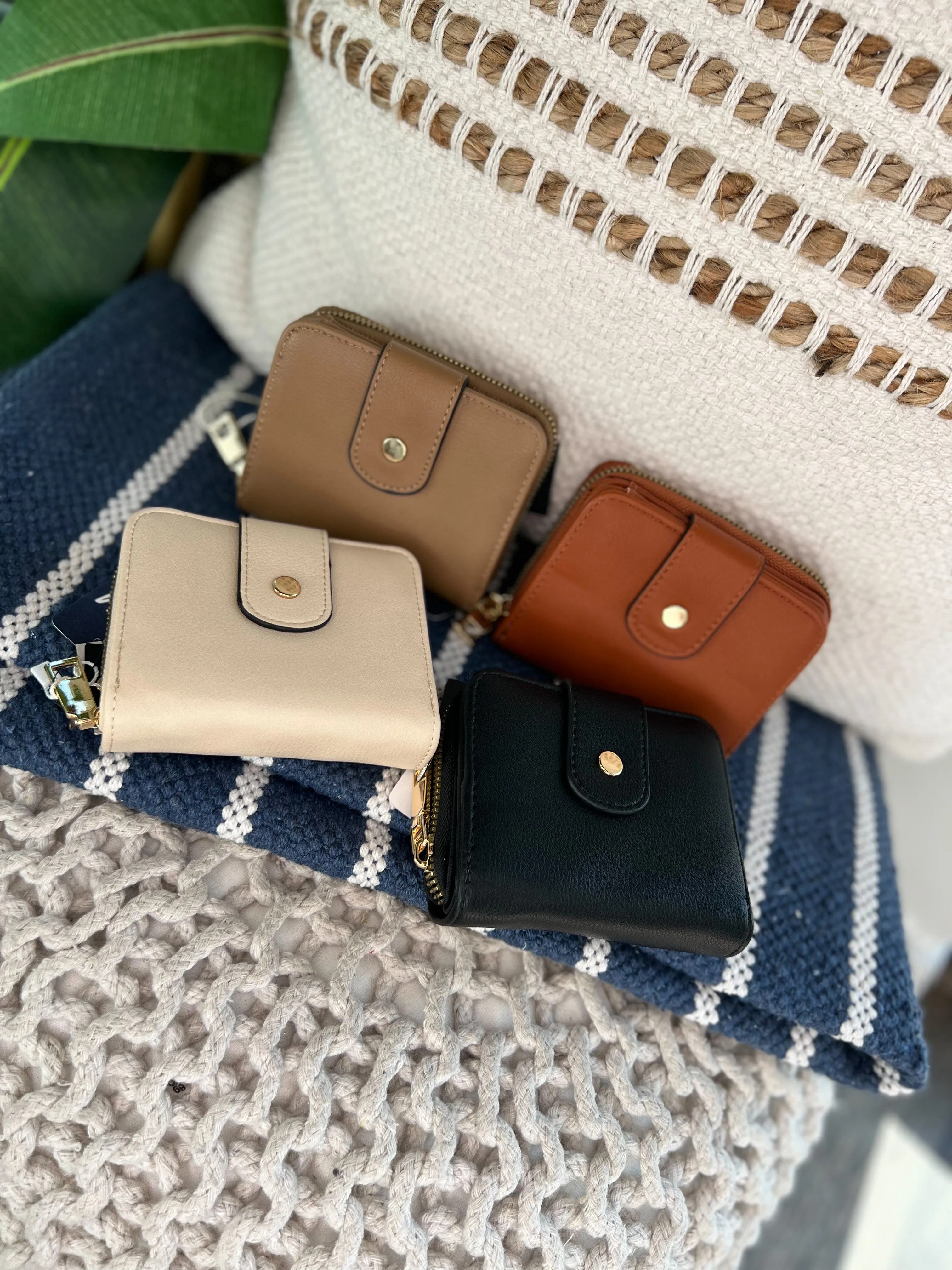 Ellie Button Zipper Wallet