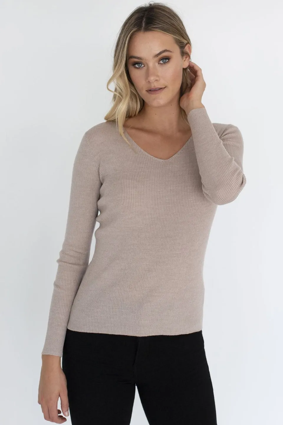 Merino Basic Stone V Neck Rib Knit